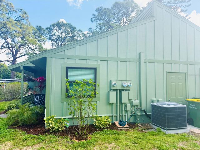 5061 BARRINGTON CIRCLE 1302, Sarasota, FL 34234