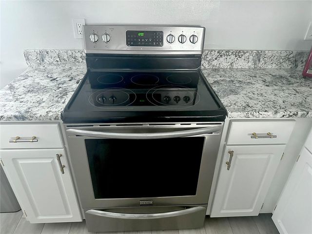 5061 BARRINGTON CIRCLE 1302, Sarasota, FL 34234