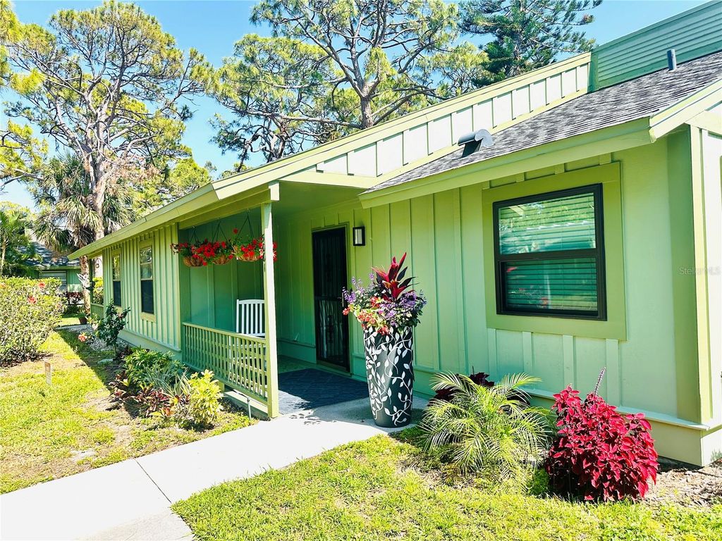 5061 BARRINGTON CIRCLE 1302, Sarasota, FL 34234