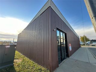 1701 C Street SW B, Cedar Rapids, IA 52404