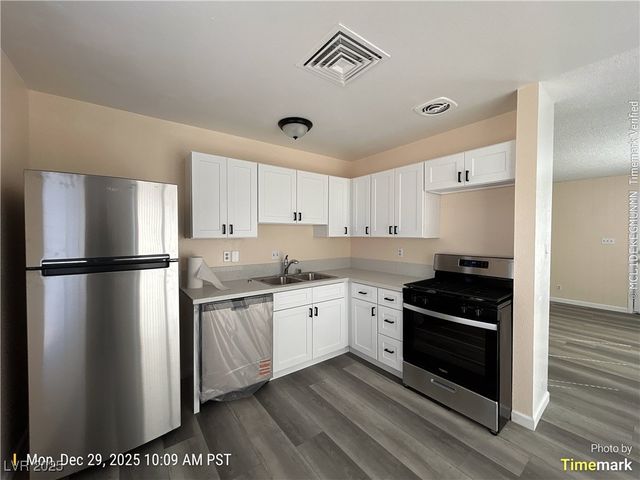 4467 Pinegrove Street, Las Vegas, NV 89147