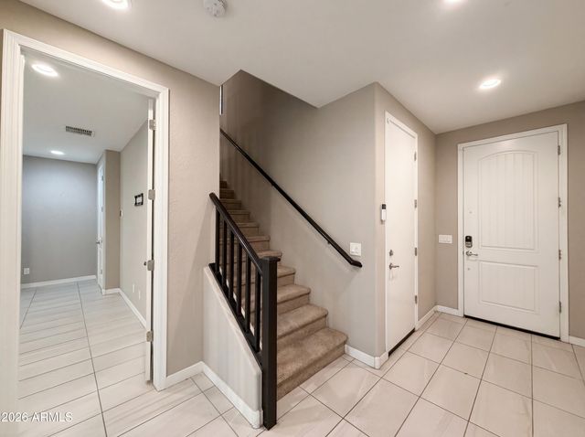 779 W WINCHESTER Drive, Chandler, AZ 85286