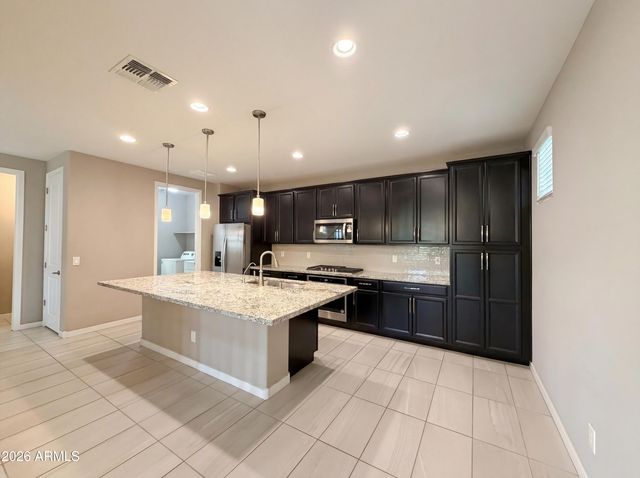 779 W WINCHESTER Drive, Chandler, AZ 85286