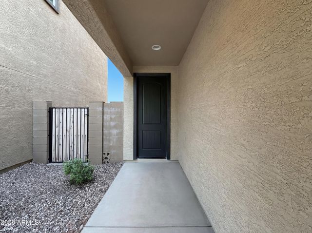779 W WINCHESTER Drive, Chandler, AZ 85286