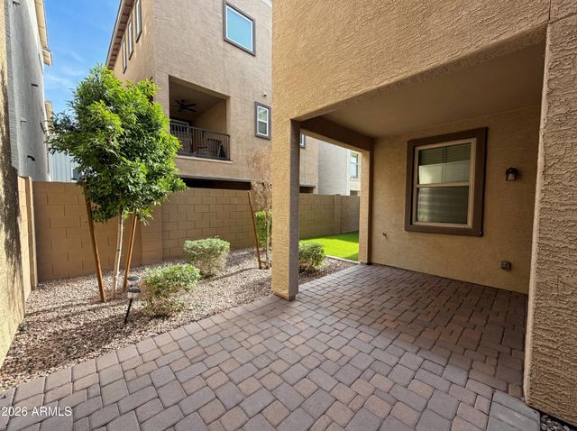 779 W WINCHESTER Drive, Chandler, AZ 85286