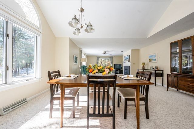 12 Kettle Ln 31, Mashpee, MA 02649