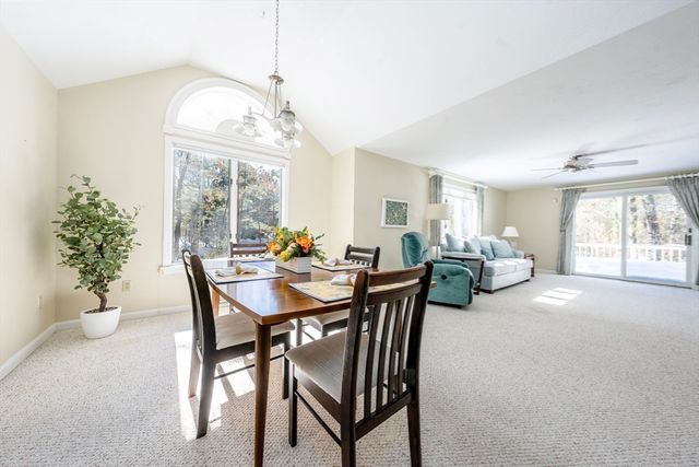 12 Kettle Ln 31, Mashpee, MA 02649