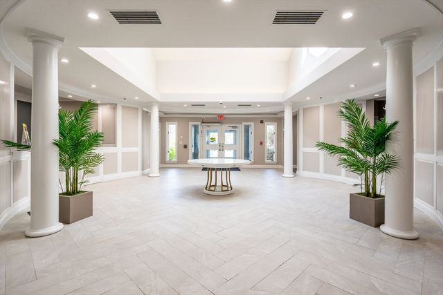 12 Kettle Ln 31, Mashpee, MA 02649