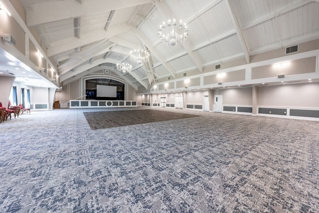 12 Kettle Ln 31, Mashpee, MA 02649