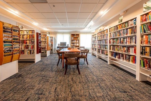 12 Kettle Ln 31, Mashpee, MA 02649