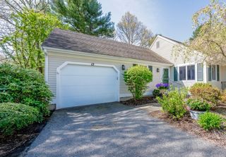 12 Kettle Ln 31, Mashpee, MA 02649