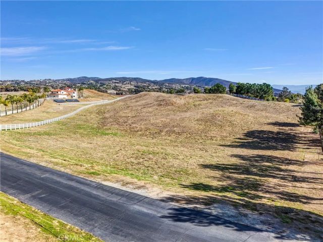 36335 Via Burgandy, Temecula, CA 92592