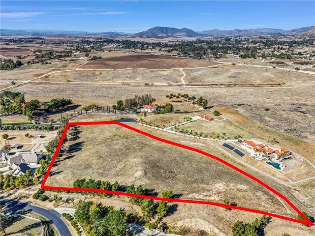 36335 Via Burgandy, Temecula, CA 92592