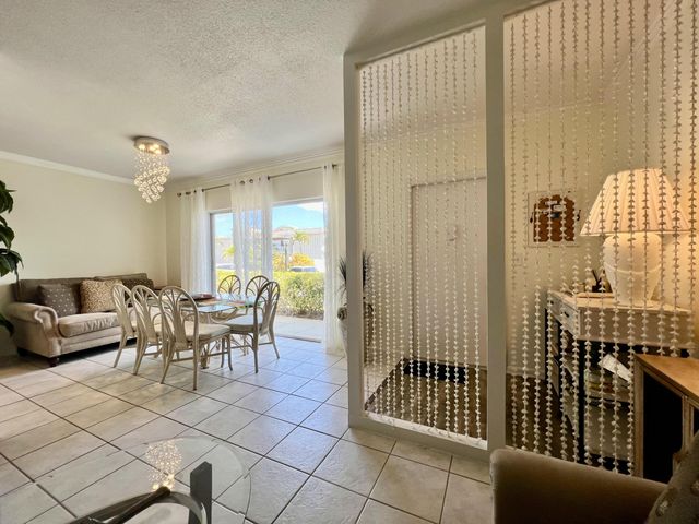 4201 S Ocean Boulevard, South Palm Beach, FL 33480