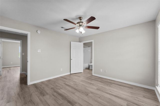 128 Green Isle Avenue, Dickinson, TX 77539