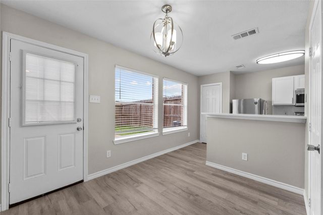 128 Green Isle Avenue, Dickinson, TX 77539