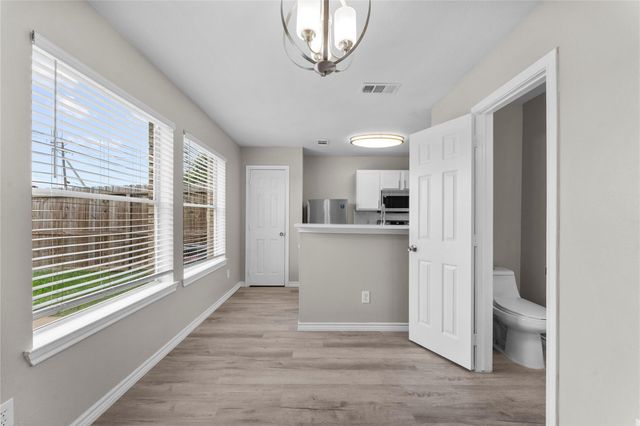 128 Green Isle Avenue, Dickinson, TX 77539