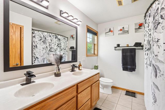 321 4th Street, Brooklyn, WI 53521