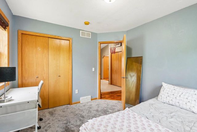 321 4th Street, Brooklyn, WI 53521
