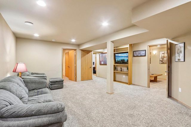 321 4th Street, Brooklyn, WI 53521