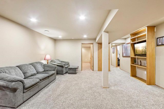 321 4th Street, Brooklyn, WI 53521