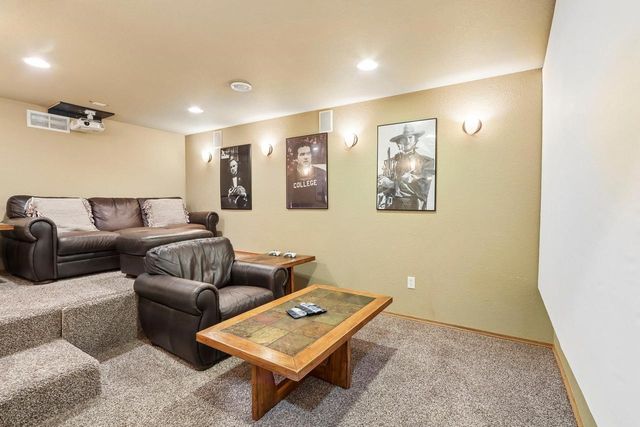 321 4th Street, Brooklyn, WI 53521