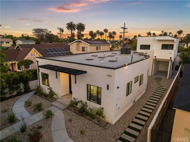 1170 S Lucerne, Los Angeles, CA 90019