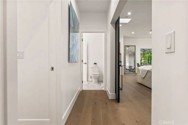 1170 S Lucerne, Los Angeles, CA 90019
