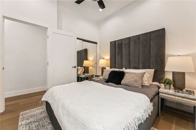 1170 S Lucerne, Los Angeles, CA 90019