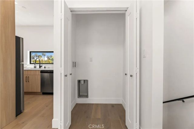 1170 S Lucerne, Los Angeles, CA 90019