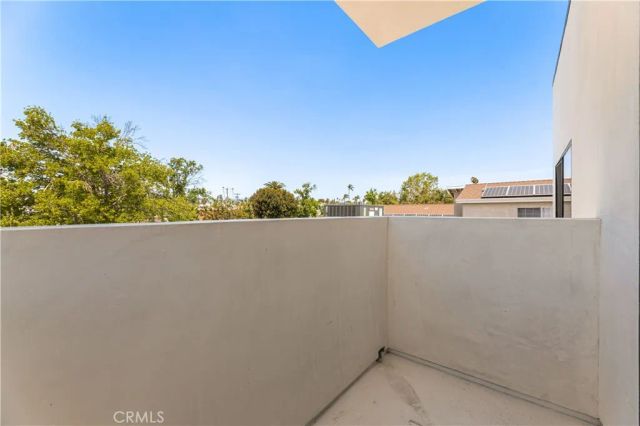 1170 S Lucerne, Los Angeles, CA 90019