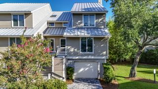 25 Linkside Court, Isle Of Palms, SC 29451