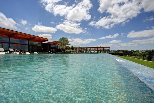 513 Summer Place LN, Georgetown, TX 78628