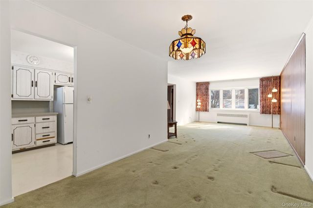 3 Bayberry Drive, Plainview, NY 11803