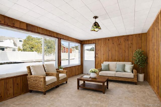 3 Bayberry Drive, Plainview, NY 11803