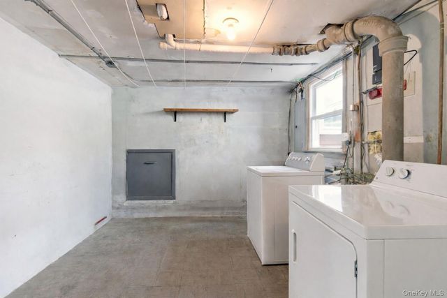 3 Bayberry Drive, Plainview, NY 11803