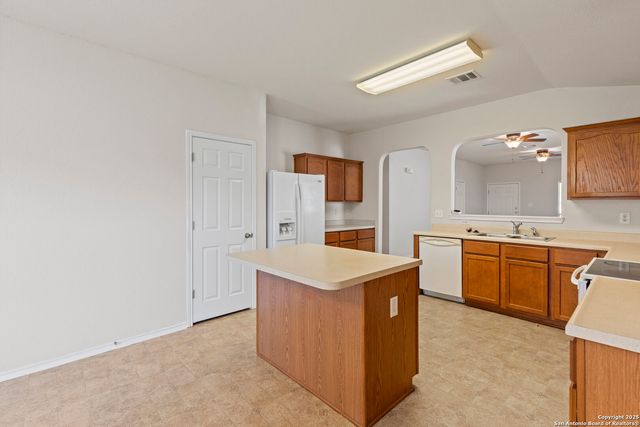 6954 Cutting, San Antonio, TX 78244