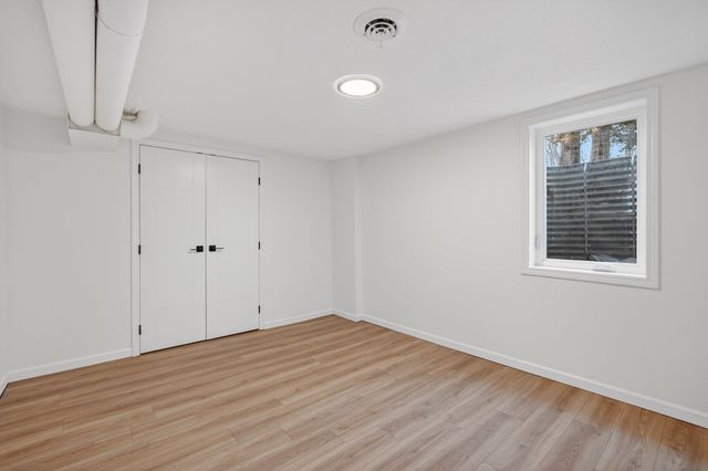 4208 Valley Circle, Des Moines, IA 50317