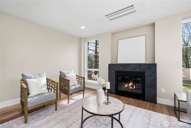 539 NW Juniper Street, Issaquah, WA 98027