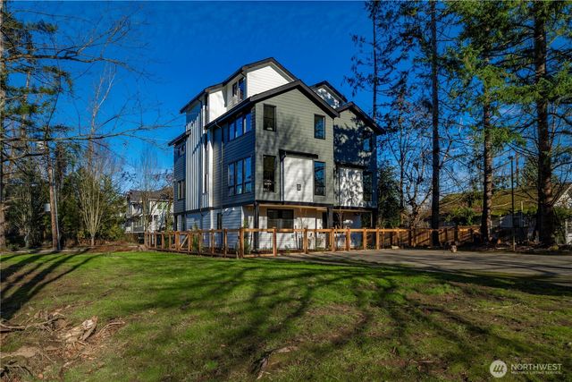 539 NW Juniper Street, Issaquah, WA 98027