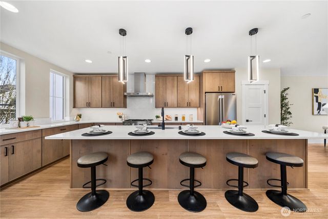 539 NW Juniper Street, Issaquah, WA 98027