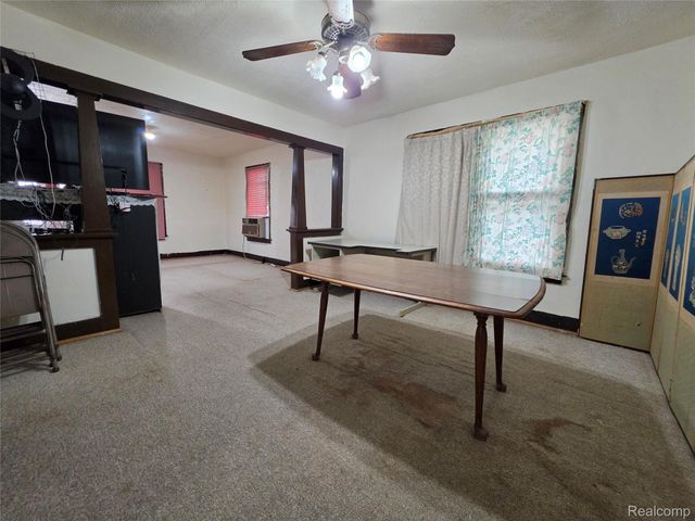 19 Gerdon Avenue, Pontiac, MI 48342