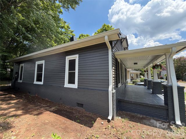 316 N Bost Street, Statesville, NC 28677