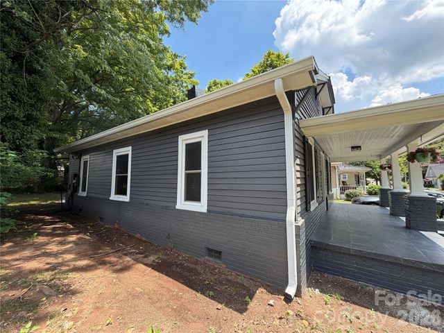 316 N Bost Street, Statesville, NC 28677