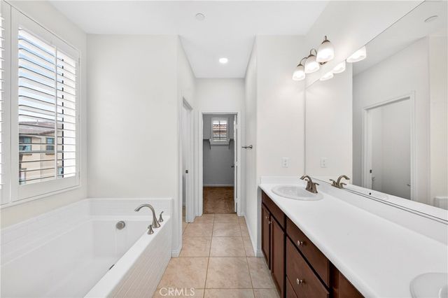1856 Harvest Circle, Tustin, CA 92780