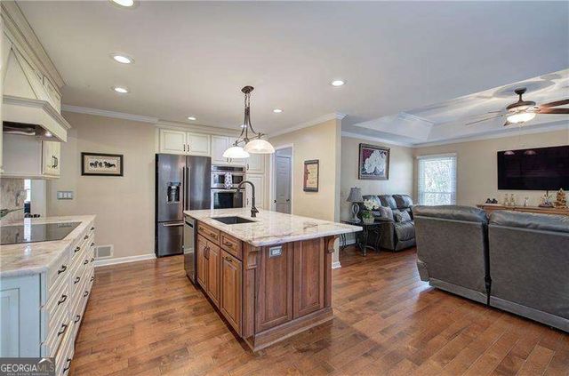 67 Timberlake Cove NE, Cartersville, GA 30121