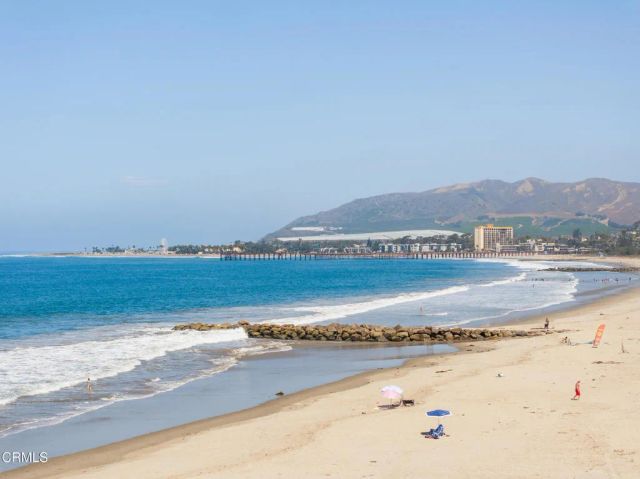 999 Waterbury Lane, Ventura, CA 93001