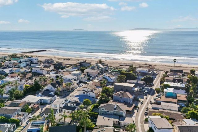 999 Waterbury Lane, Ventura, CA 93001