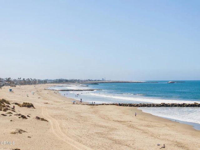999 Waterbury Lane, Ventura, CA 93001