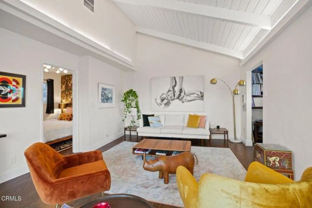 999 Waterbury Lane, Ventura, CA 93001